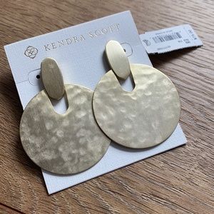 NWT KENDRA SCOTT GOLD DIDI EARRINGS
